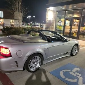 Meet your Posher, Jay